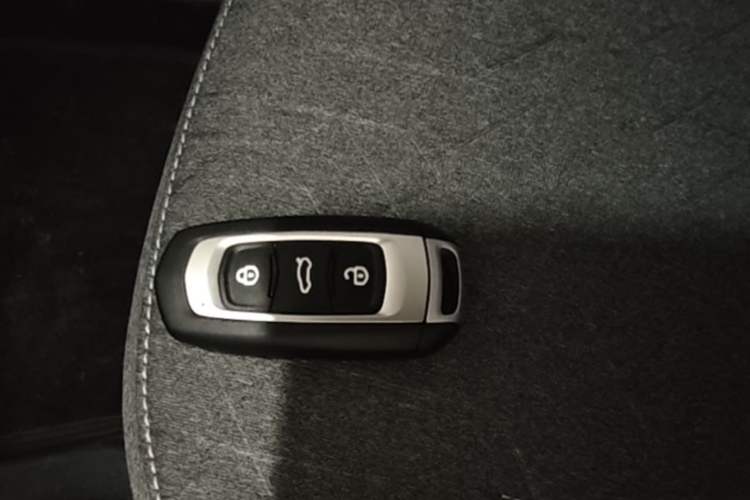 Used Geely Galaxy Panda 2023 Panda Mini 200km Endurance Bear Vehicle Key