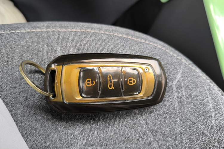 Used Geely Galaxy Panda 2023 Panda Mini 200km Endurance Bear Vehicle Key