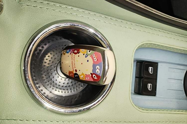 Used Geely Galaxy Panda 2023 Panda Mini 200km Endurance Bear Vehicle Key