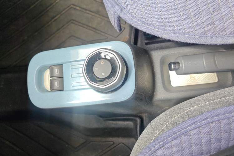 Used Geely Galaxy Panda 2023 Panda Mini 200km Endurance Bear Vehicle Key