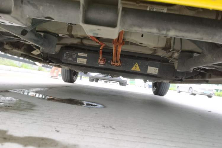 Used Geely Galaxy Panda 2023 Panda Mini 200km Endurance Bear Chassis Front