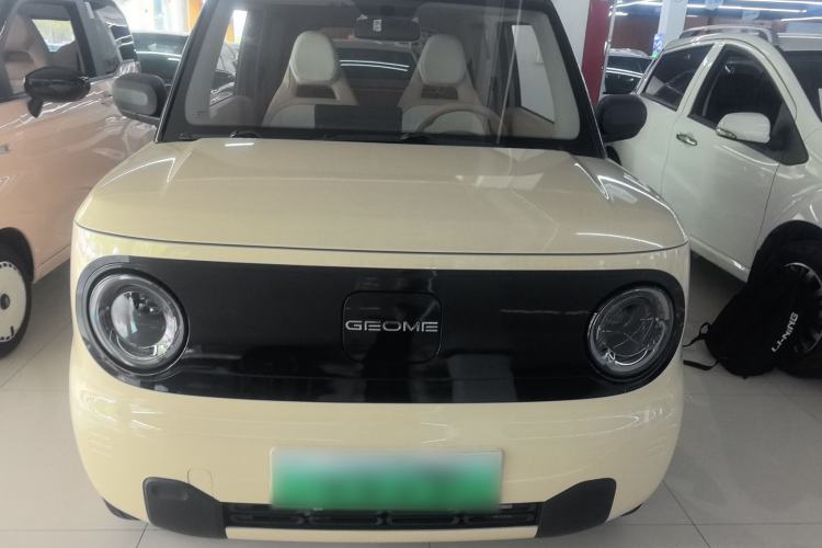 Used Geely Galaxy Panda 2023 Panda Mini 200km Endurance Bear Front