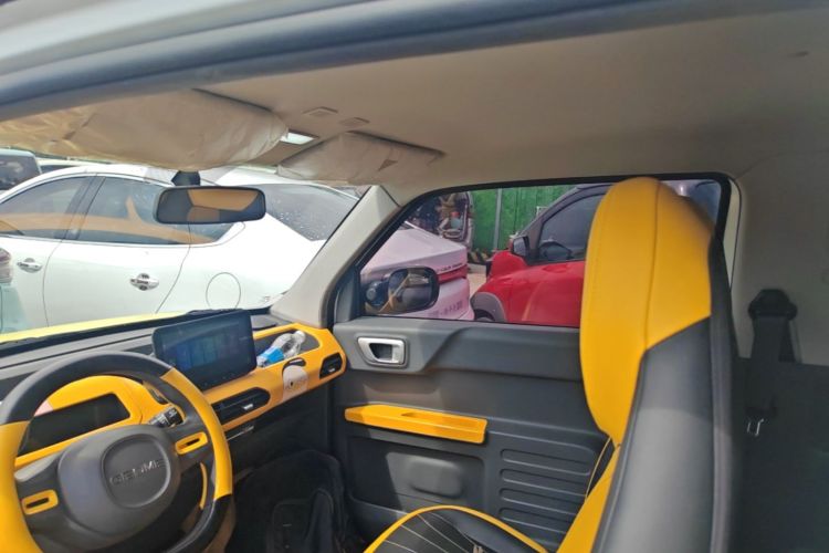 Used Geely Galaxy Panda 2023 Panda Mini 200km Endurance Bear Headliner