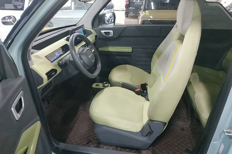 Used Geely Galaxy Panda 2023 Panda Mini 200km Dynamic Bear Left Front Seat