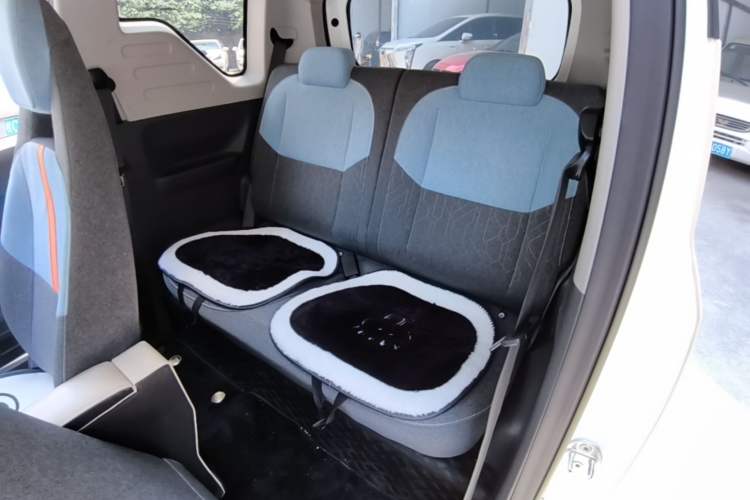 Used Geely Galaxy Panda 2023 Panda Mini 200km Endurance Bear Left Rear Seat