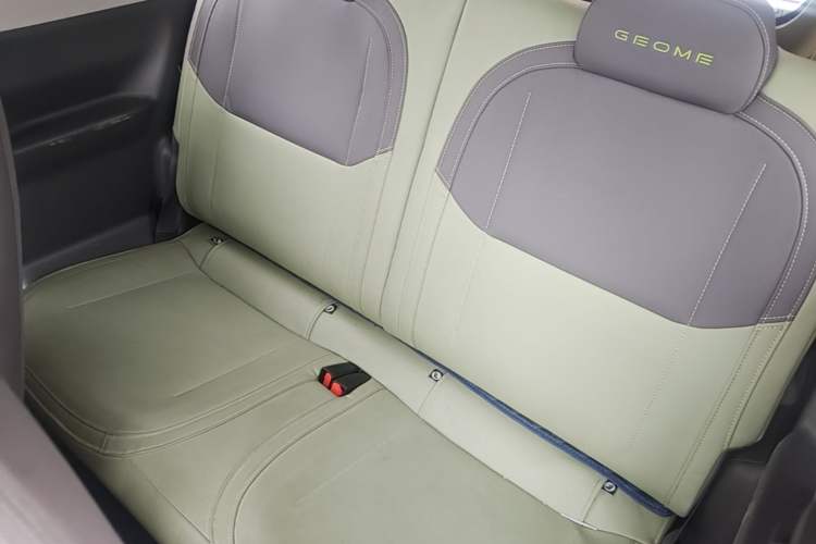Used Geely Galaxy Panda 2023 Panda Mini 200km Endurance Bear Left Rear Seat