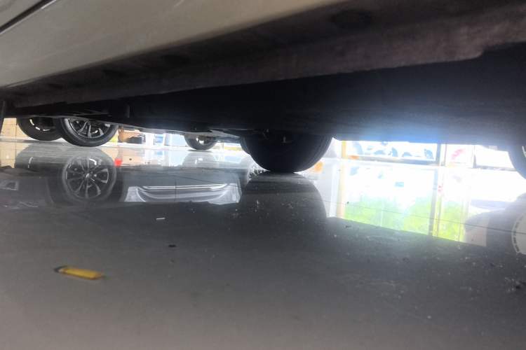 Used Geely Galaxy Panda 2023 Panda Mini 200km Endurance Bear Left Side Sill