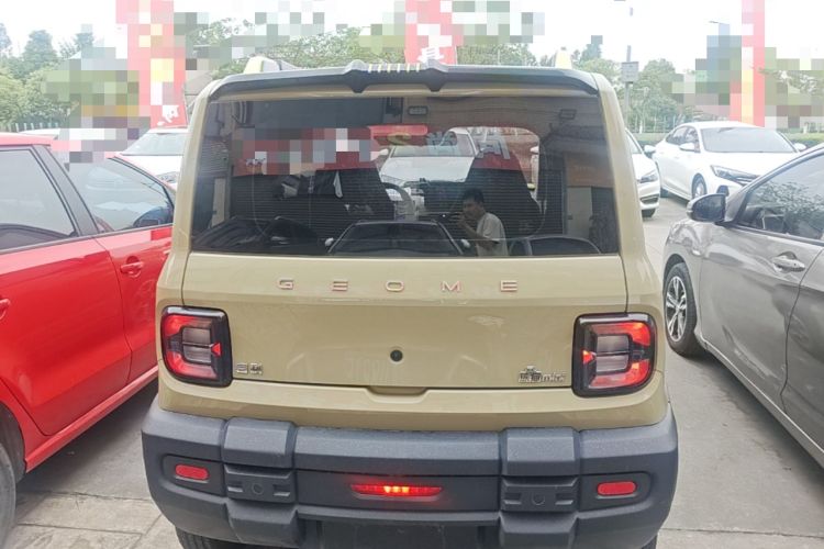Used Geely Galaxy Panda 2023 Panda Mini 200km Endurance Bear Rear