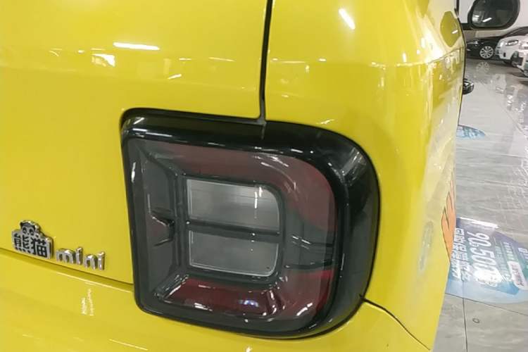 Used Geely Galaxy Panda 2023 Panda Mini 200km Dynamic Bear Right Rear Taillight