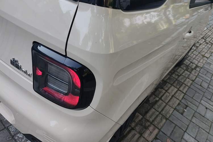 Used Geely Galaxy Panda 2023 Panda Mini 200km Endurance Bear Right Rear Taillight