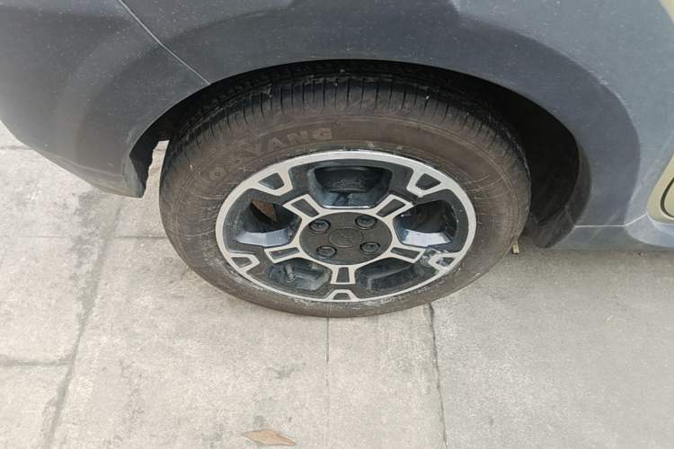 Used Geely Galaxy Panda 2023 Panda Mini 200km Endurance Bear Right Rear Wheel Hub