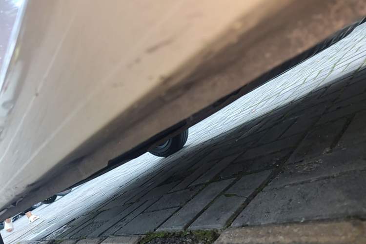 Used Geely Galaxy Panda 2023 Panda Mini 200km Endurance Bear Right Side Sill