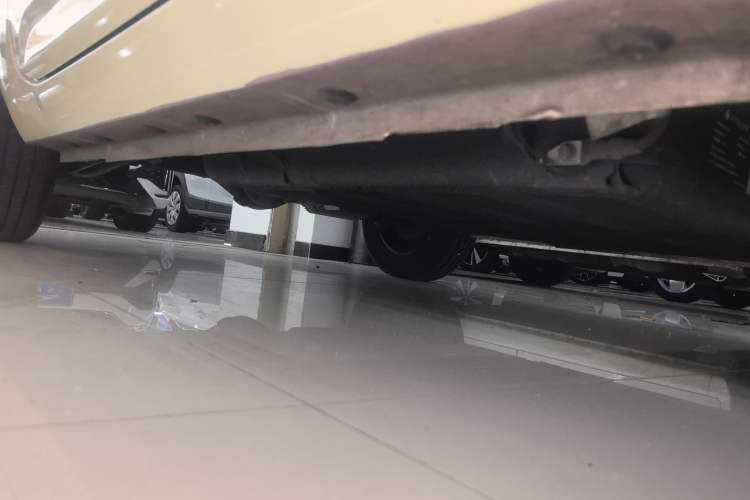 Used Geely Galaxy Panda 2023 Panda Mini 200km Endurance Bear Right Side Sill