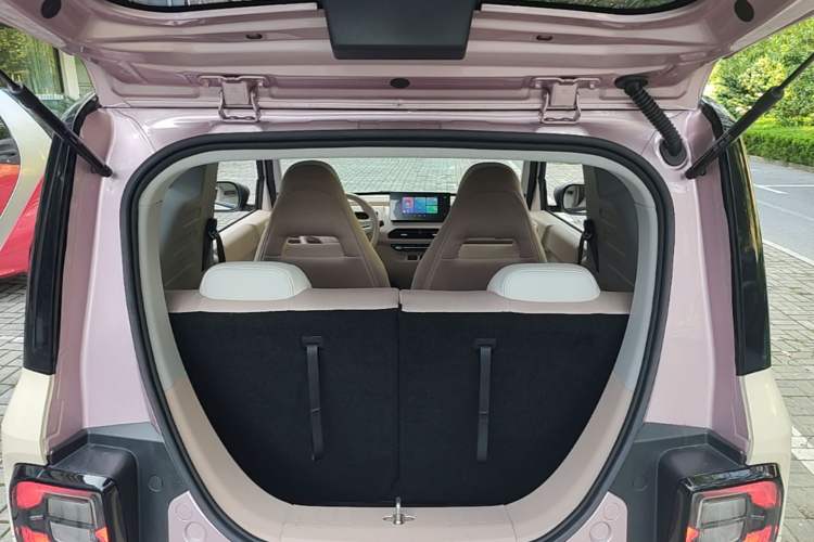 Used Geely Galaxy Panda 2023 Panda Mini 200km Endurance Bear Trunk