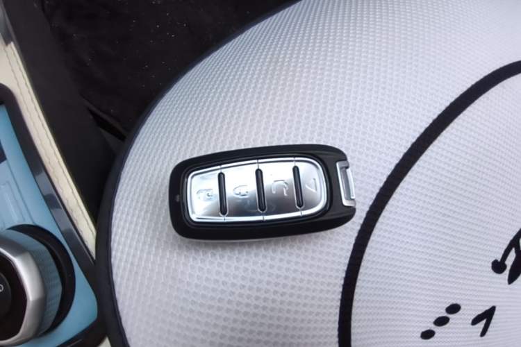 Used Geely Galaxy Panda 2023 Panda Mini 200km Endurance Bear Vehicle Key