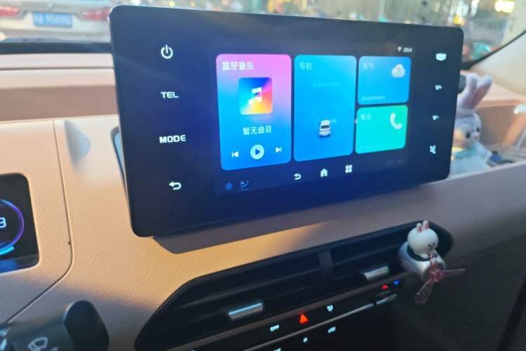 Used Geely Galaxy Panda 2024 Panda Mini 200km Longteng PRO Edition Audio And AC Panel