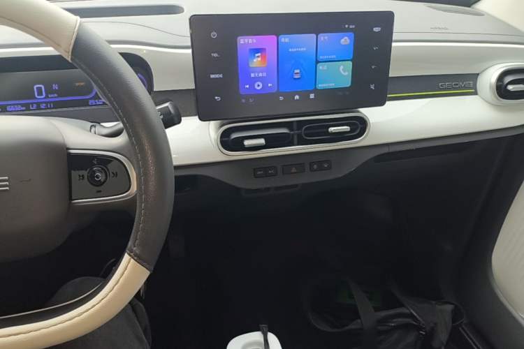Used Geely Galaxy Panda 2024 200km Panda Kart Audio And AC Panel