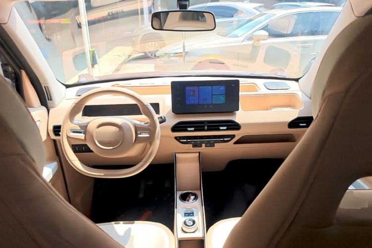 Used Geely Galaxy Panda 2024 200km Panda Kart Center Console