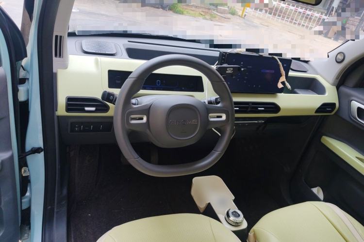 Used Geely Galaxy Panda 2024 Panda Mini 200km Endurance Bear Center Console