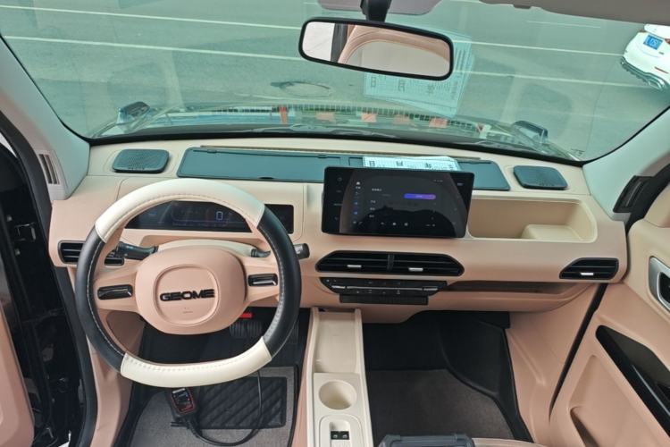 Used Geely Galaxy Panda 2024 200km Panda Kart Center Console