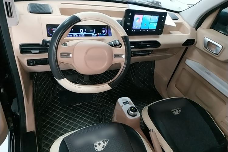 Used Geely Galaxy Panda 2024 200km Panda Kart Center Console