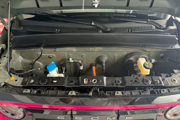 Used Geely Galaxy Panda 2024 200km Panda Rider Engine Bay