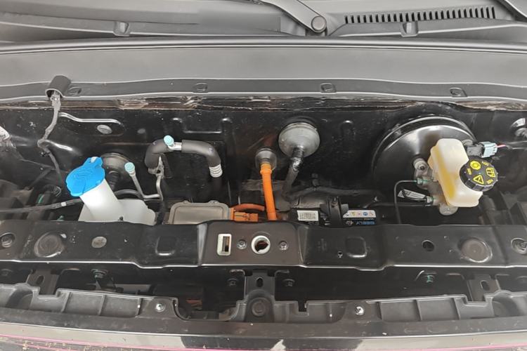 Used Geely Galaxy Panda 2024 200km Panda Kart Engine Bay