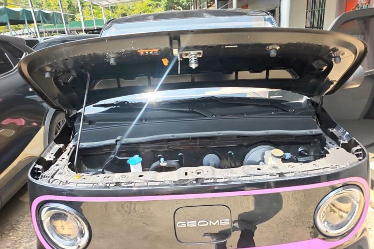 Used Geely Galaxy Panda 2024 200km Panda Kart Engine Bay