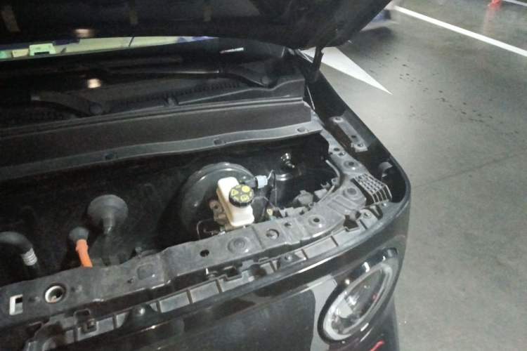 Used Geely Galaxy Panda 2024 200km Panda Kart Engine Bay Left
