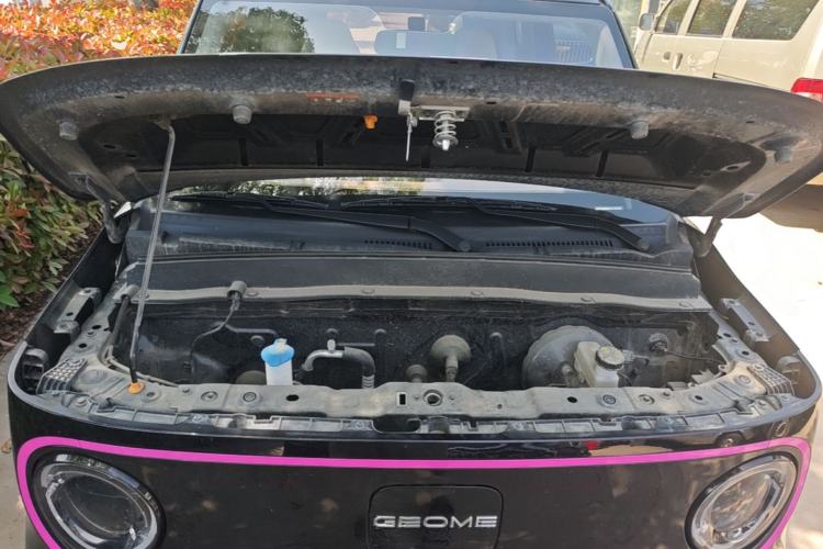 Used Geely Galaxy Panda 2024 200km Panda Kart Engine Bay