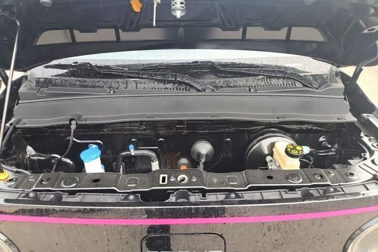 Used Geely Galaxy Panda 2024 200km Panda Kart Engine Bay