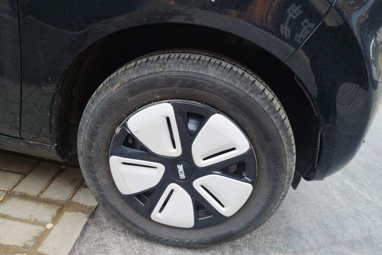 Used Geely Galaxy Panda 2024 Panda Mini 200km Endurance Bear Exterior 1