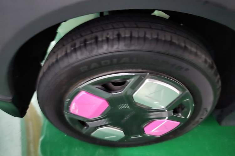 Used Geely Galaxy Panda 2024 200km Panda Kart Exterior 5