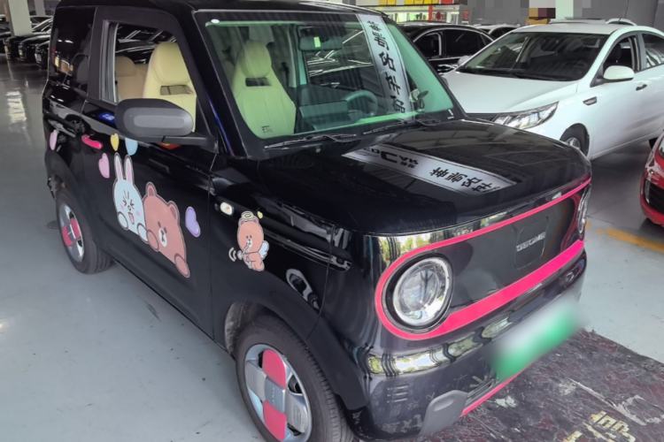 Used Geely Galaxy Panda 2024 Panda Mini 200km Endurance Bear Front Right 45 Deg