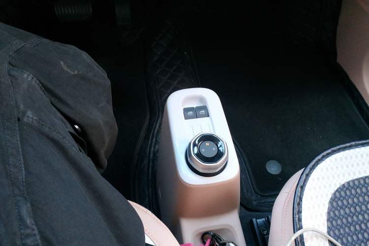 Used Geely Galaxy Panda 2024 200km Panda Kart Gear Lever