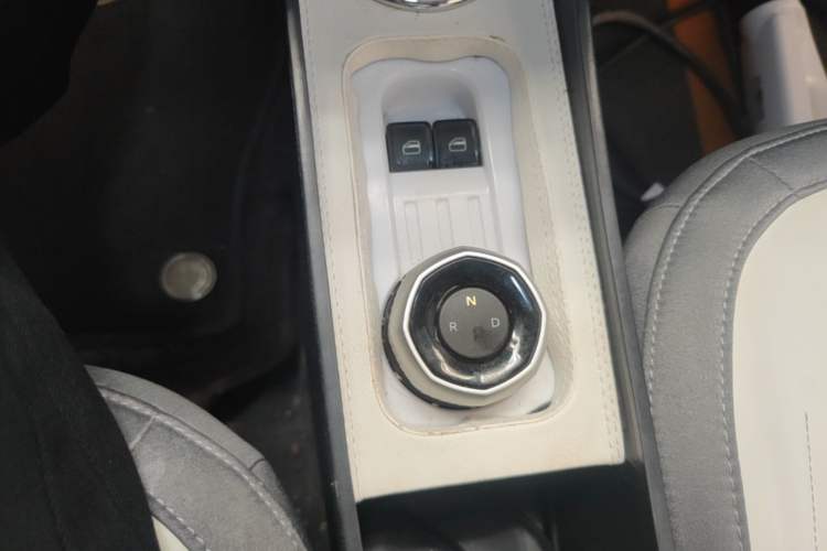Used Geely Galaxy Panda 2024 200km Panda Kart Gear Lever