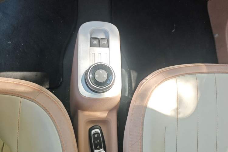 Used Geely Galaxy Panda 2024 200km Panda Kart Gear Lever