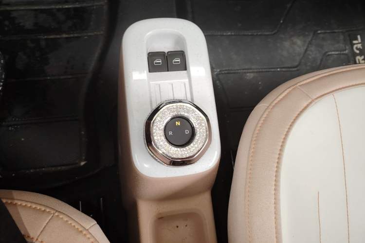 Used Geely Galaxy Panda 2024 200km Panda Kart Gear Lever