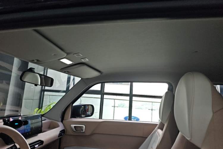 Used Geely Galaxy Panda 2024 200km Panda Kart Headliner