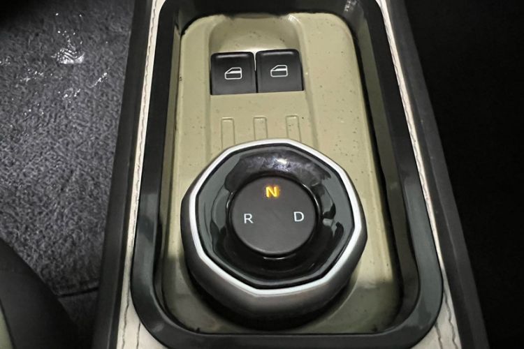 Used Geely Galaxy Panda 2024 200km Panda Rider Interior 2