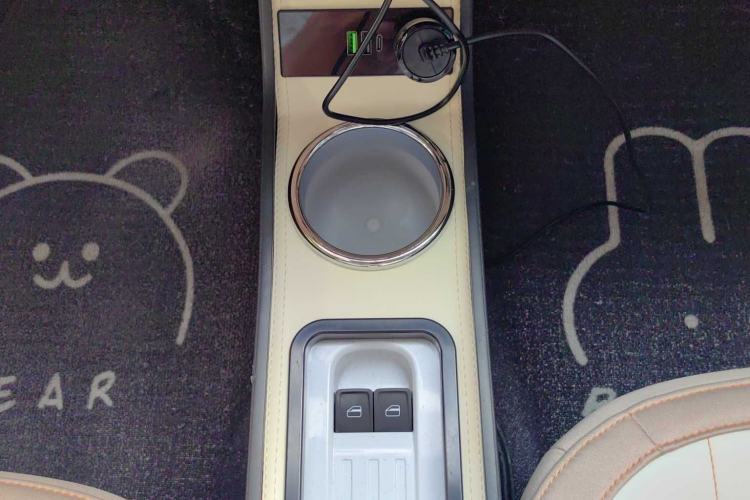 Used Geely Galaxy Panda 2024 200km Panda Kart Interior 2