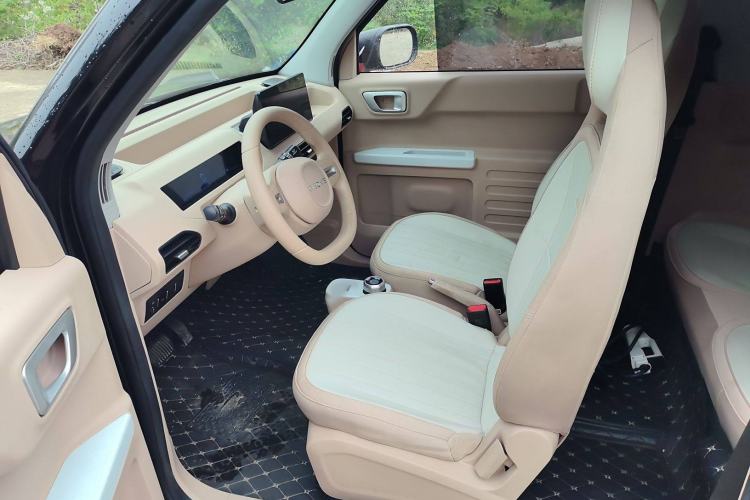 Used Geely Galaxy Panda 2024 200km Panda Kart Interior 2