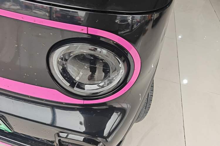 Used Geely Galaxy Panda 2024 200km Panda Kart Left Front Headlight