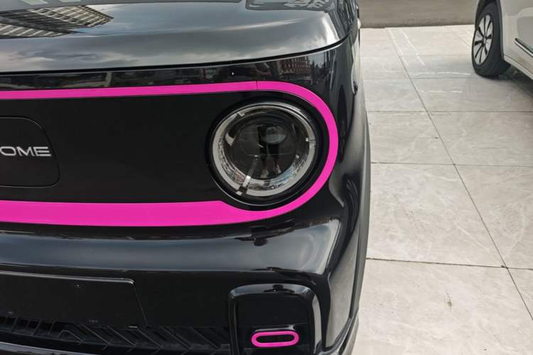 Used Geely Galaxy Panda 2024 200km Panda Kart Left Front Headlight