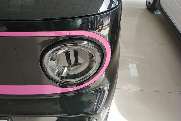 Used Geely Galaxy Panda 2024 200km Panda Kart Left Front Headlight