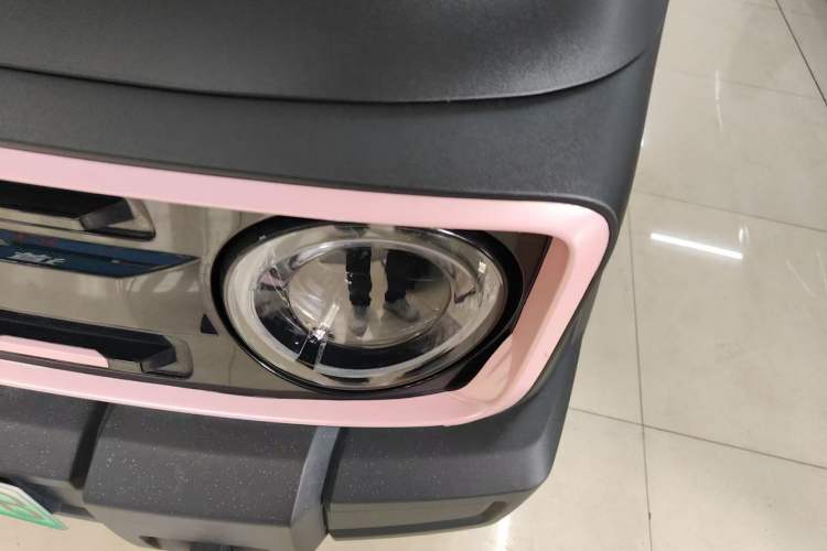 Used Geely Galaxy Panda 2024 200km Panda Rider Left Front Headlight