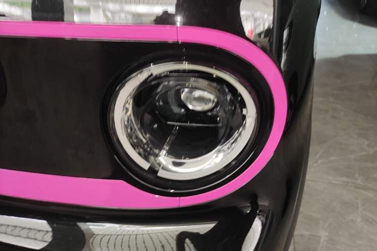 Used Geely Galaxy Panda 2024 200km Panda Kart Left Front Headlight