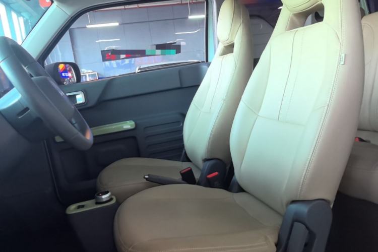 Used Geely Galaxy Panda 2024 Panda Mini 200km Endurance Bear Left Front Seat
