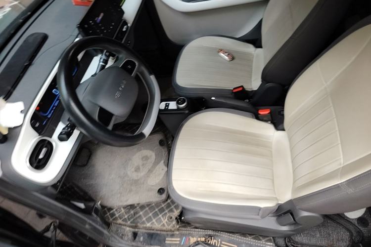 Used Geely Galaxy Panda 2024 Panda Mini 200km Endurance Bear Left Front Seat