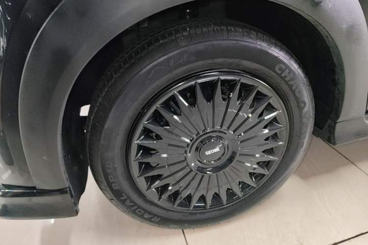 Used Geely Galaxy Panda 2024 200km Panda Kart Left Front Wheel Hub